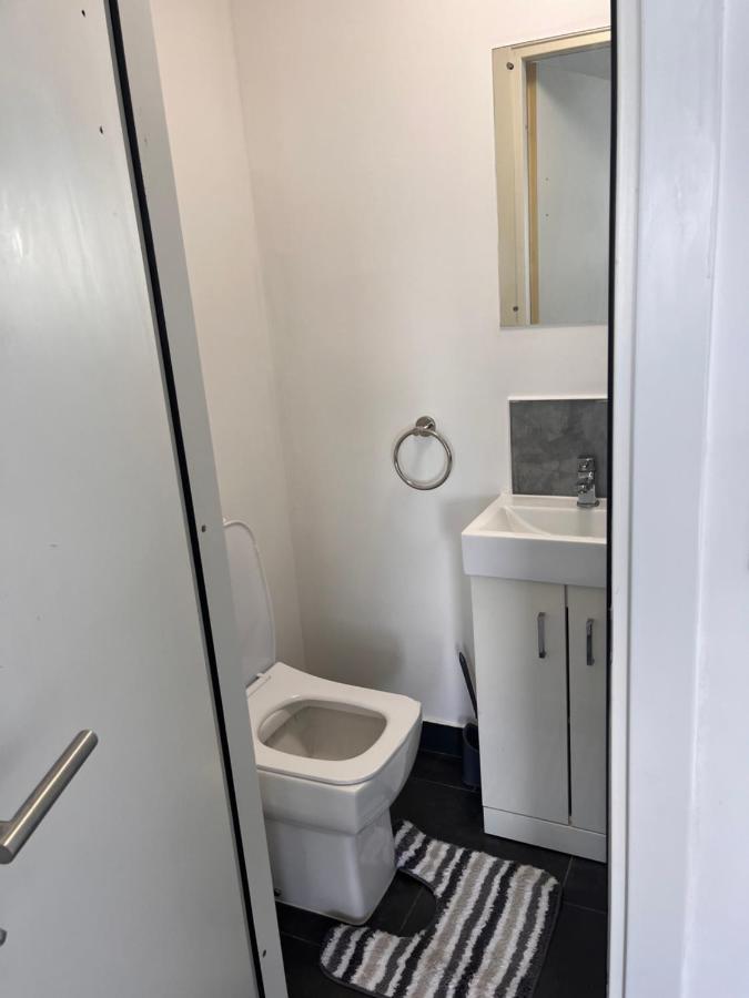 The Serviced Accommodations 할로 외부 사진